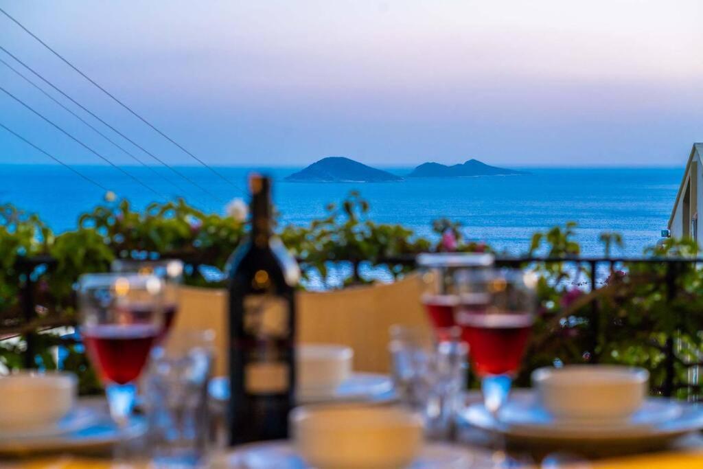 Azure Apartment With Sea View In Kalkan Exterior foto